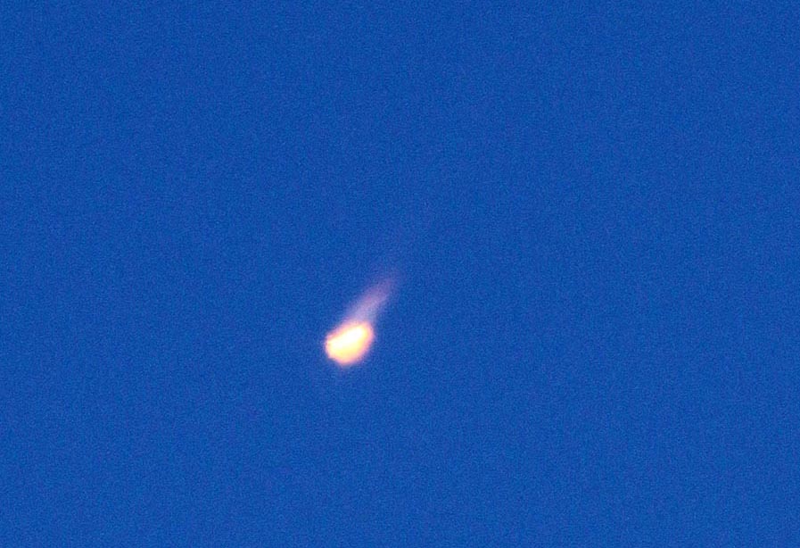 10_burn_usaf8661-1280 This photo shows the first restart of the Falcon 9 first stage as it performs a supersonic re-entry burn. Credit: SpaceX